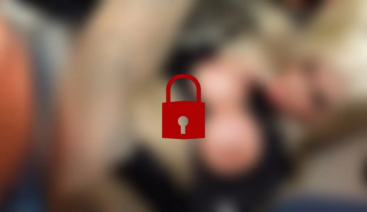 Notgeil IN DER UMKLEIDE I ich muss einfach ständig & überall gebumst werden