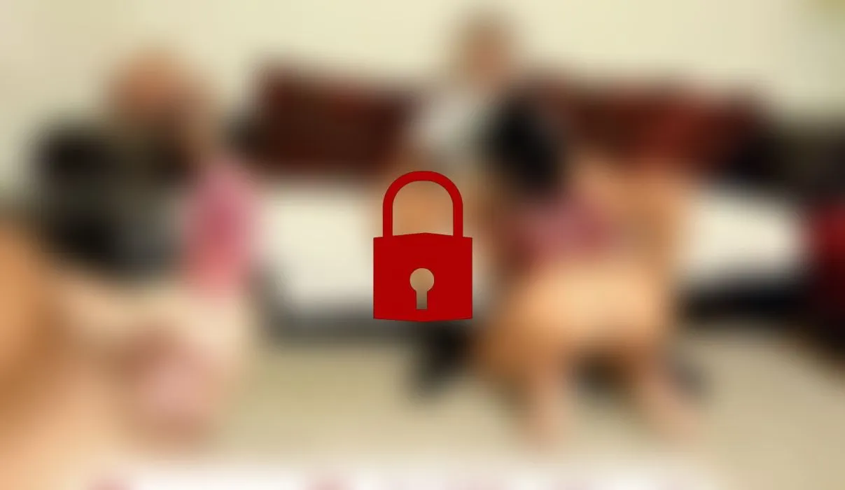FREMDSCHWANZ FICKT DEINE FRAU CUCKOLD! UND DU LECKST DIE FICKFOTZE SAUBER!
