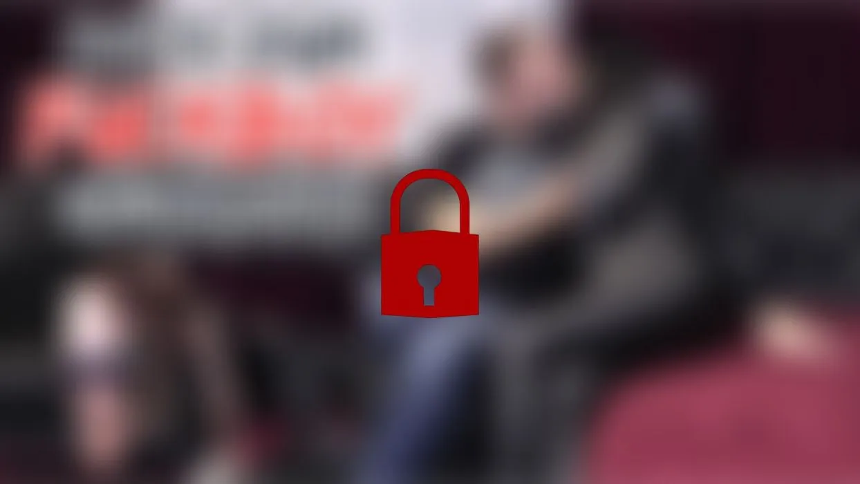 Alles ohne Gummi: Date zum Fuckboy gemacht – Cumshot direkt auf die Fotze!