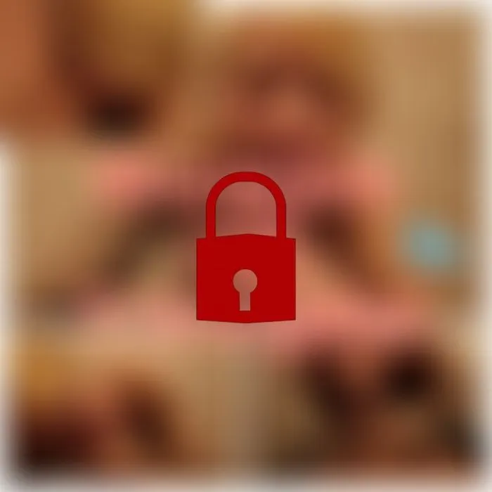 User Blowjob mit Geschenk