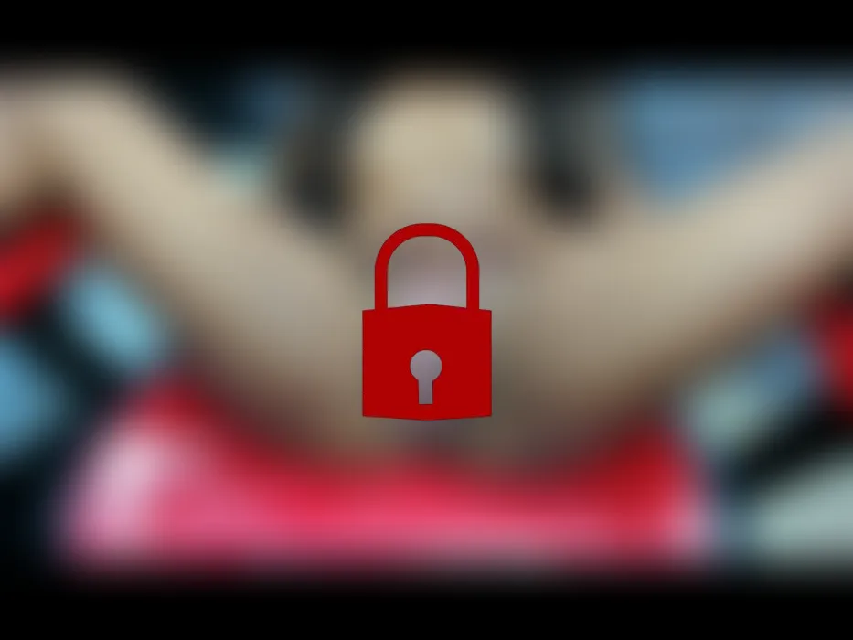 Mmm delicious cameltoe and masturbation