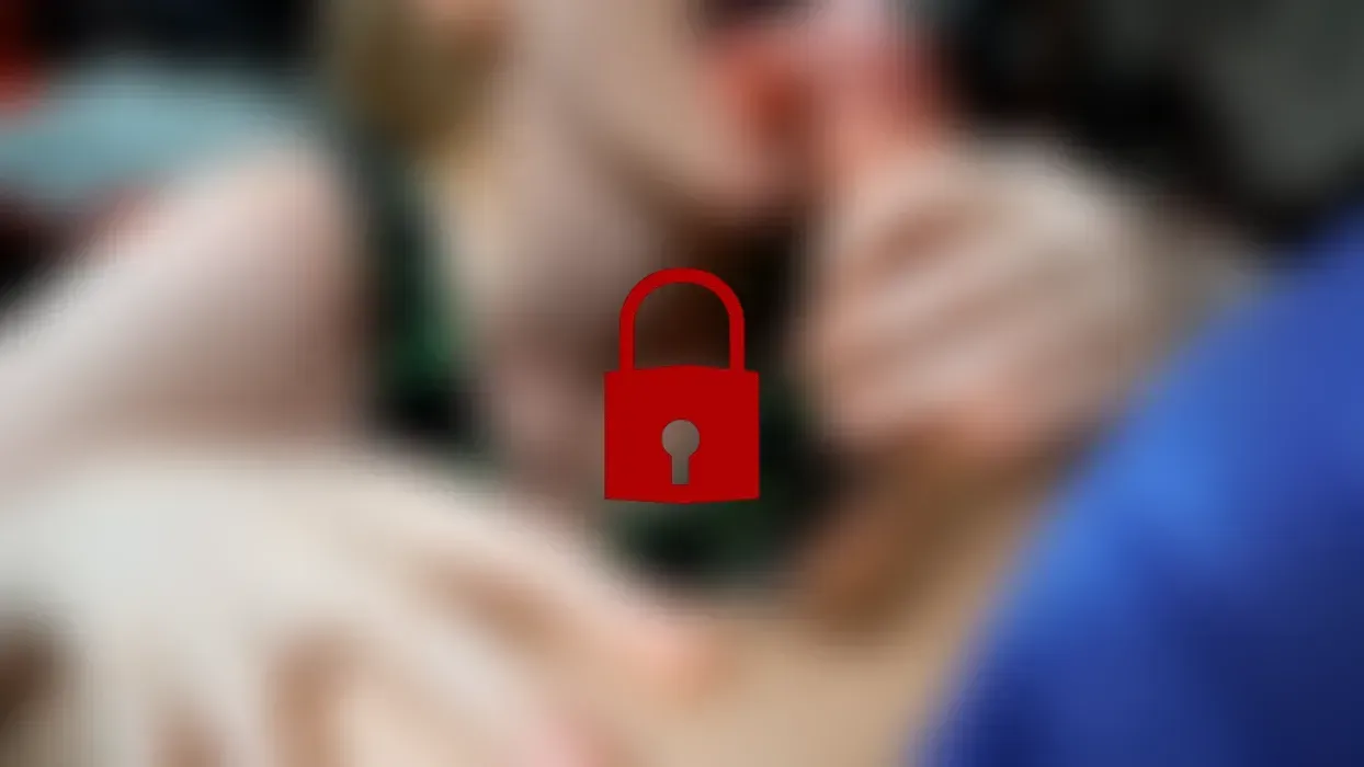 Stiefdaddy spritzt bis an die Decke