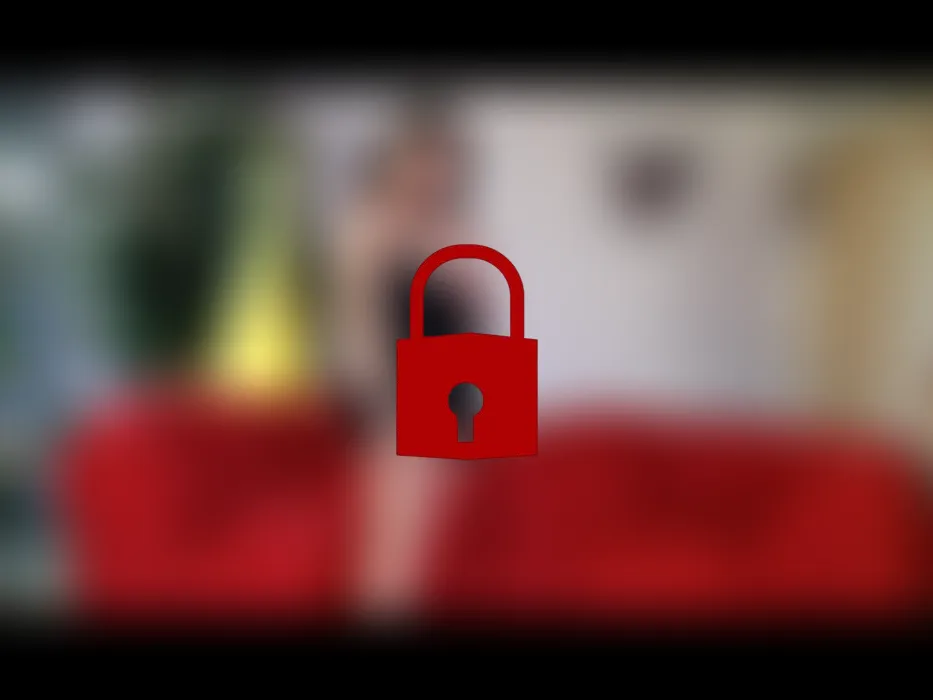 Mit nem Dildo in der Muschi bin ich glücklich!
