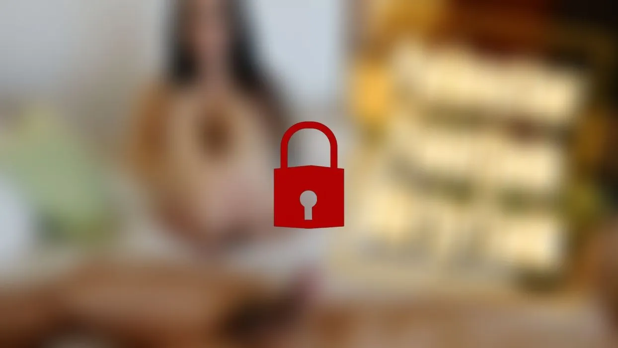 Fine footjob, dirty talk