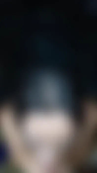 Mis amigas me sorprenden chupándosele al novio de una de ellas