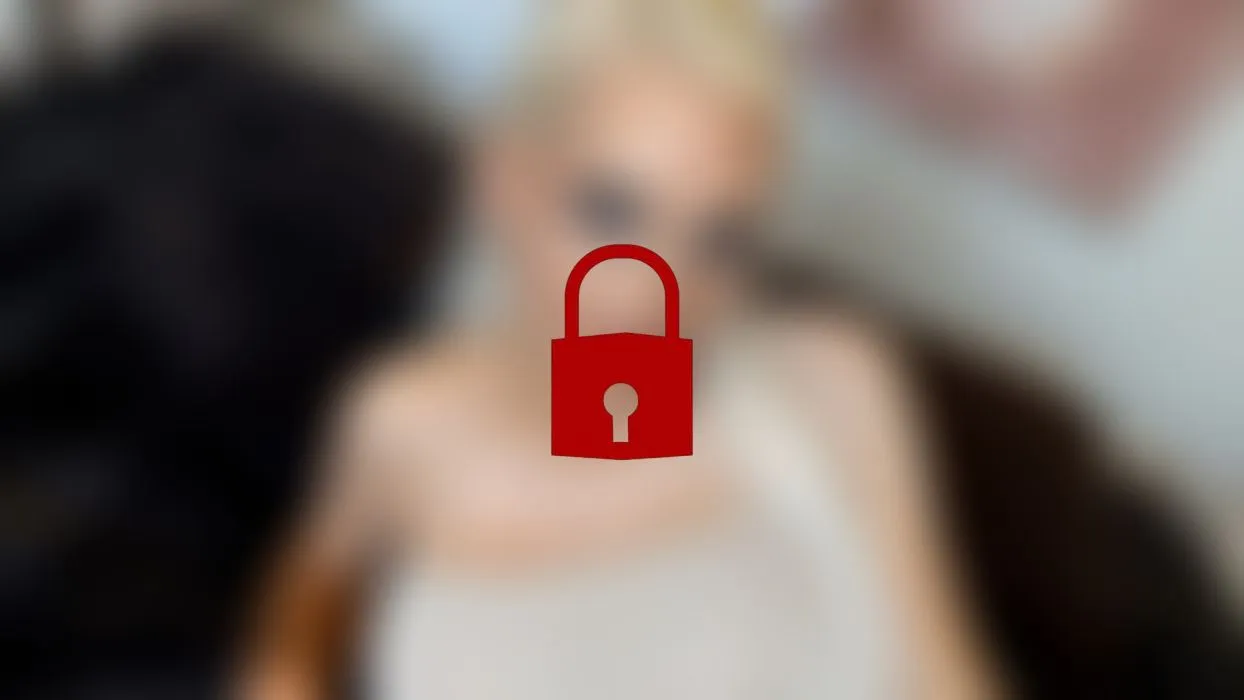 Rollenspiel ! In meinem durchsichtigen Netzkleid verführe ich Dich !!!
