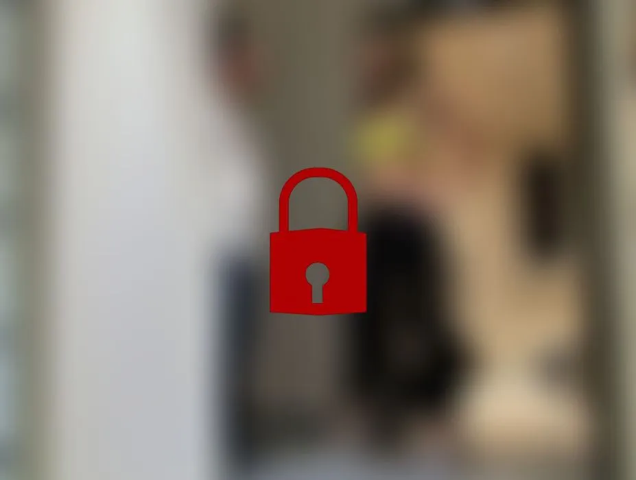Arschfick oder Räumungsklage!!