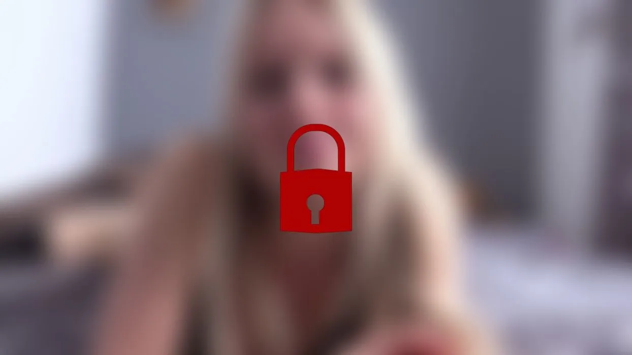 Weggesperrt Ich lass deinen Schwanz nur raus wenn ich Bock hab.mp4