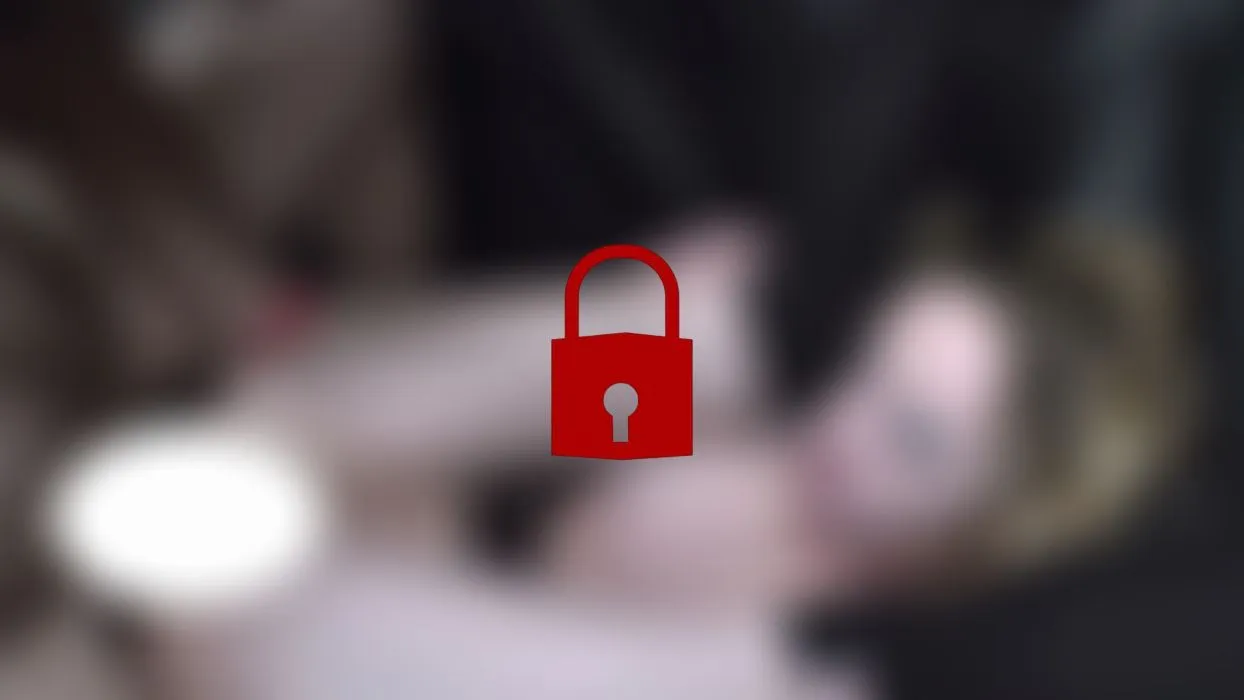 Ein Fotoshooting hat sich in einen Gangbang geändert! 2/2