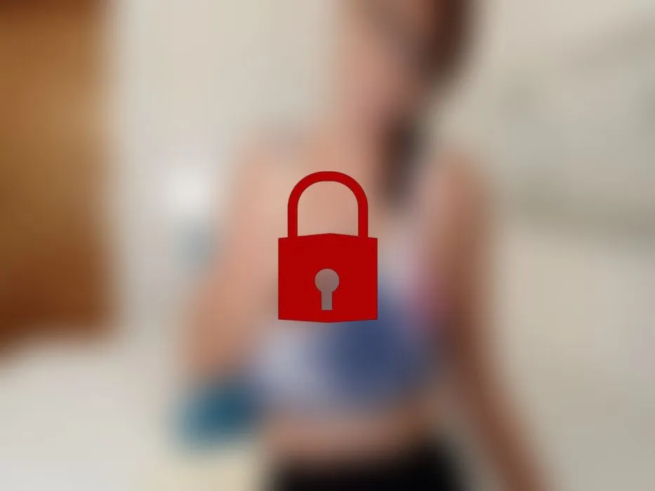Nerd Girl verführt dich - Ich reite dir den Schwanz ab