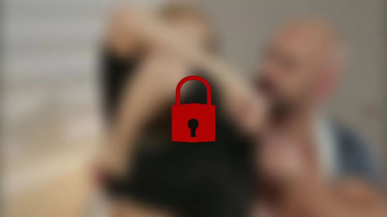 Hart abgefickt und mit Sperma vollgesaut!