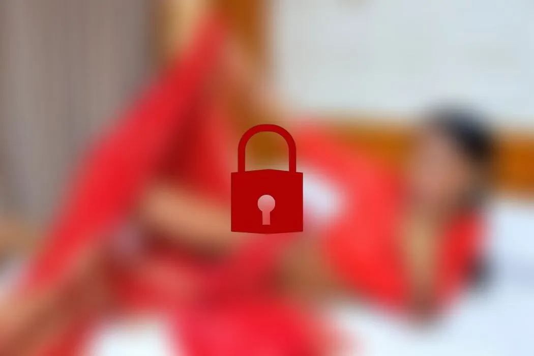 Indian Hot Looks Masturbation