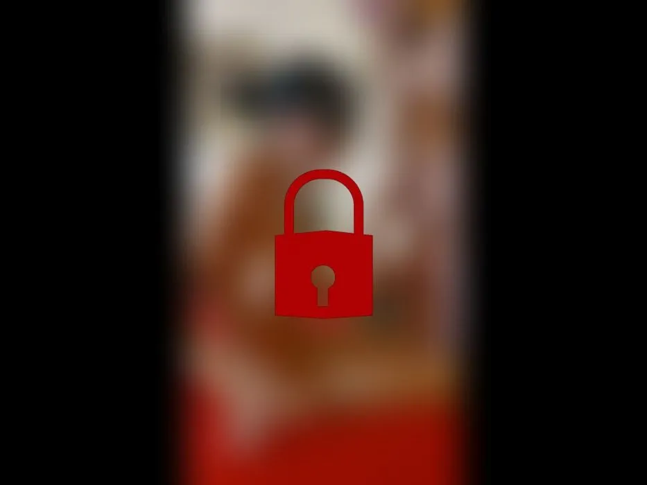 Habe geblasen und er hat mir einen  Dildo reingeschoben