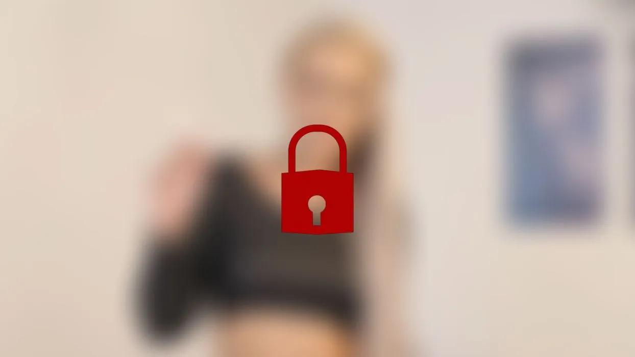 Rauchende Wetlook Fotze !