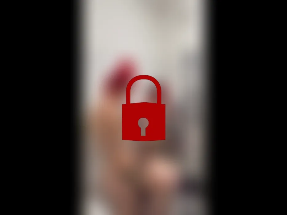 Duschvideo mit Red-Evangeline
