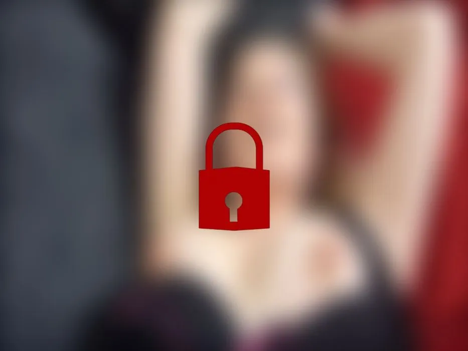 Anal gefingert und dann richtig geblasen und gefickt