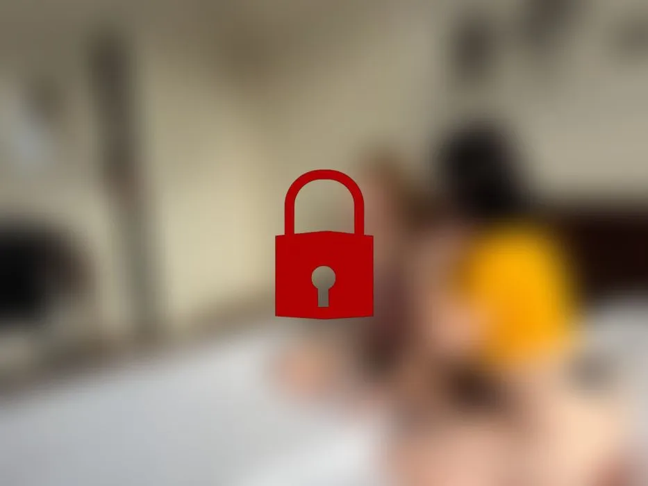 BIG WHITE ASS THREESOME behind mom's back — caught and used without restraint!