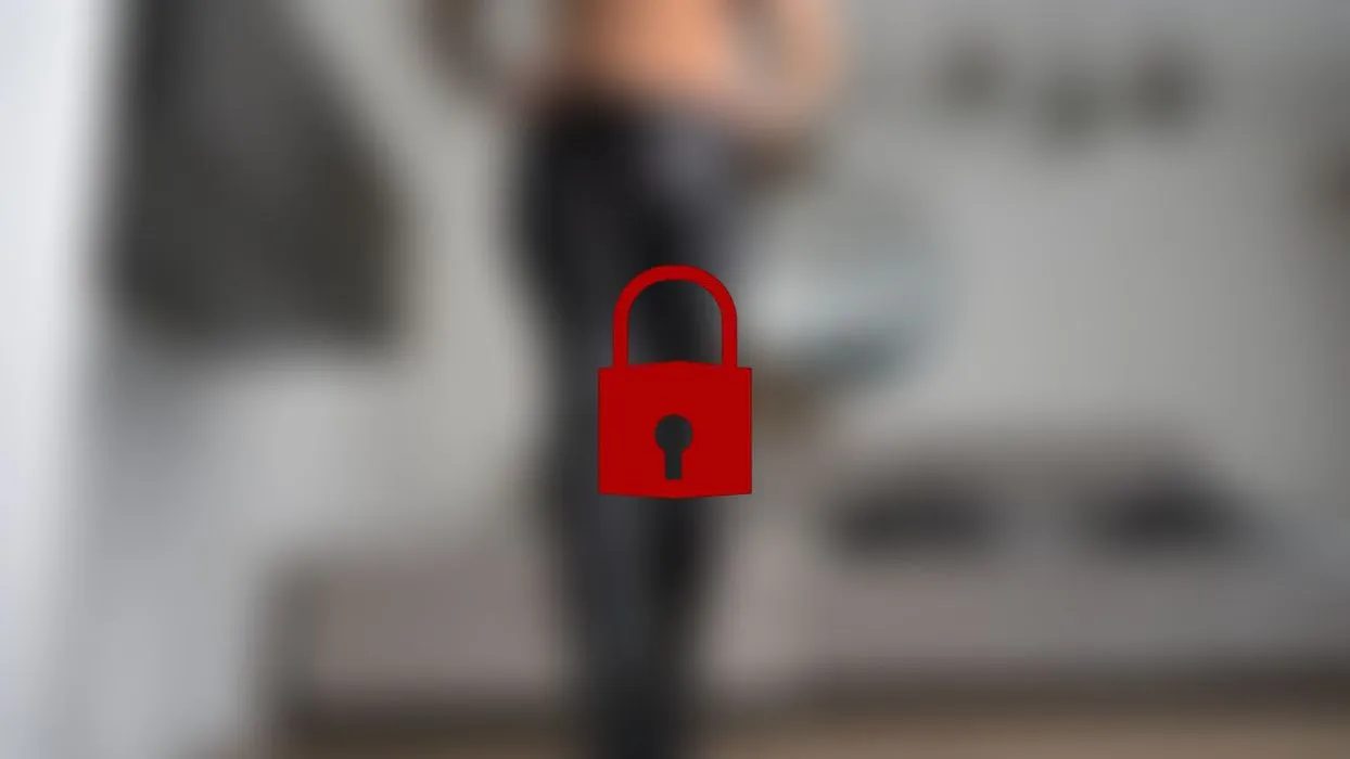 Leggins und Absätze