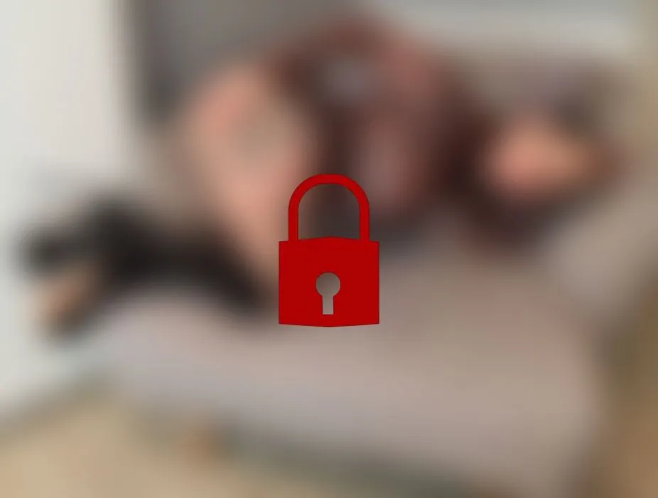 Spandex-Stiefelschlampe zum Ficken Freigegeben! Echter Pornosex!!!