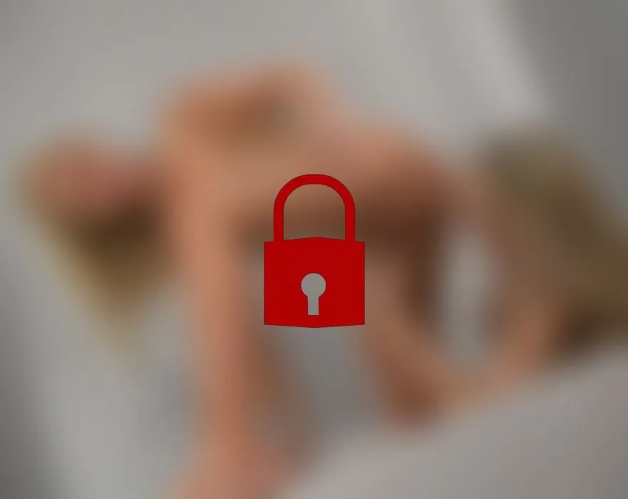 Heißer Lesben-Abend - Trost kann so Sexy sein!