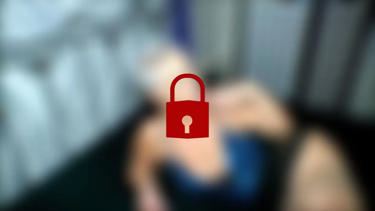 Er kann es kaum erwarten mir seinen Saft zu geben