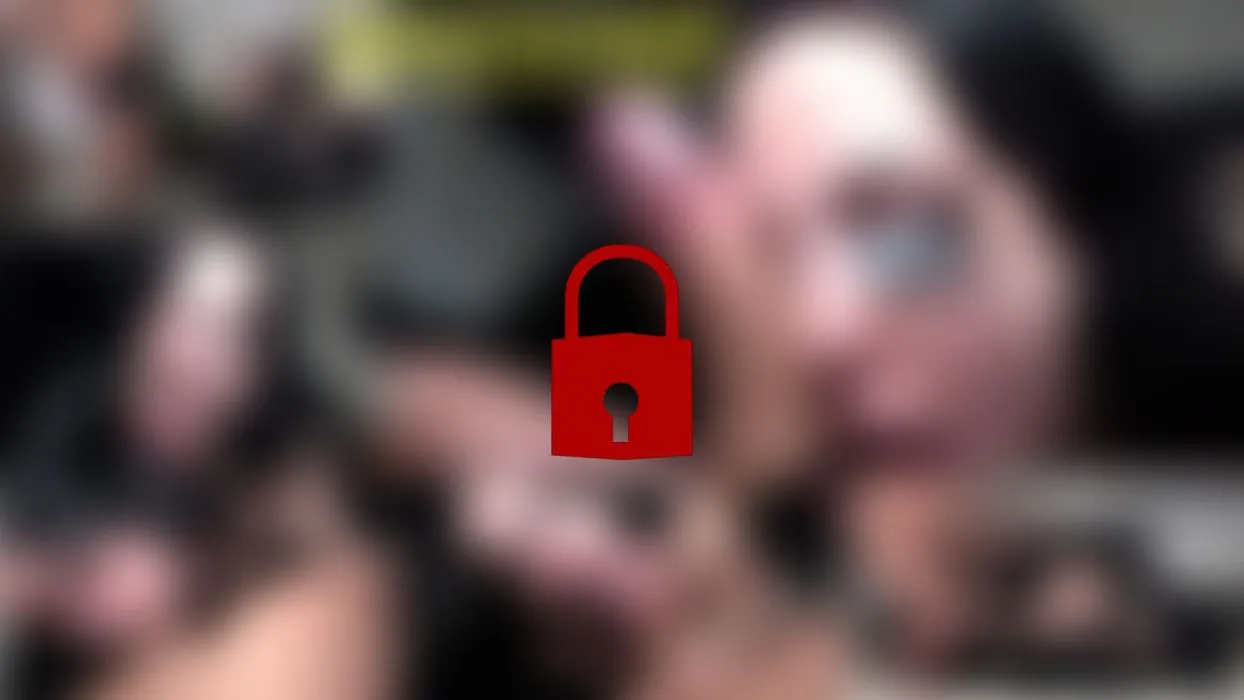 Krasser Facial CumShot, kann ich so zur Veranstaltung?!