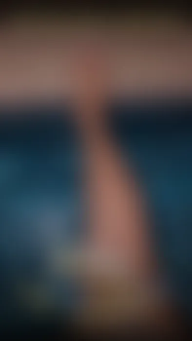 Ich bade meine Füße und du schaust dabei zu...