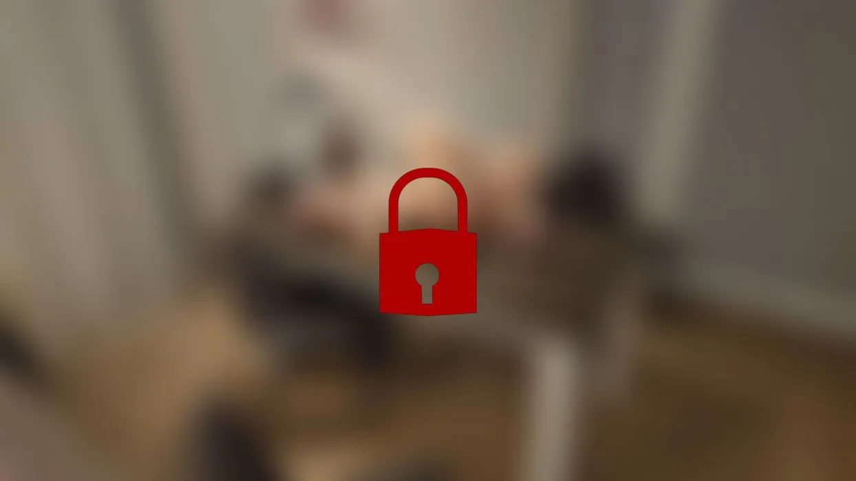 Erwischt!Halt die Klappe Vicky. Ich fick dich durch SCHLAMPE