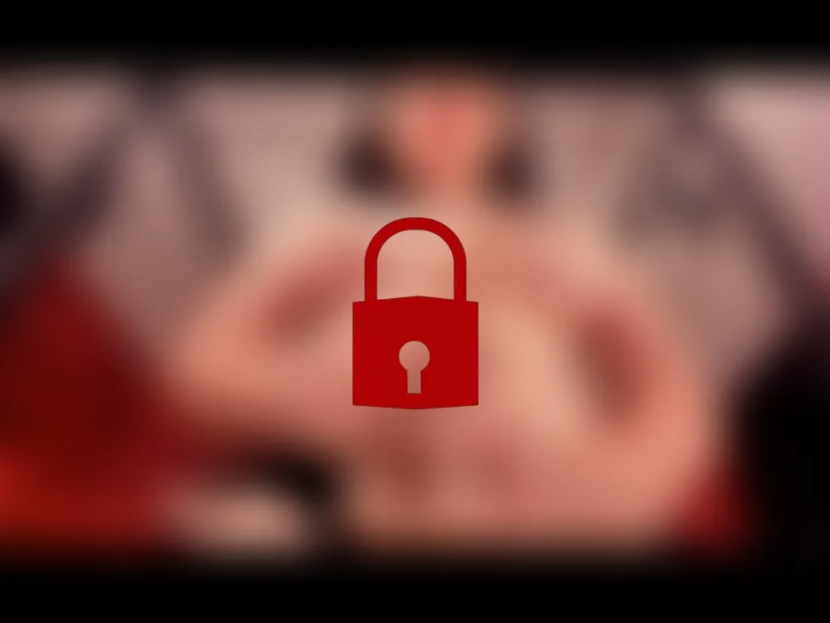 With this big dildo I will fuck your ass until you don't know your name 