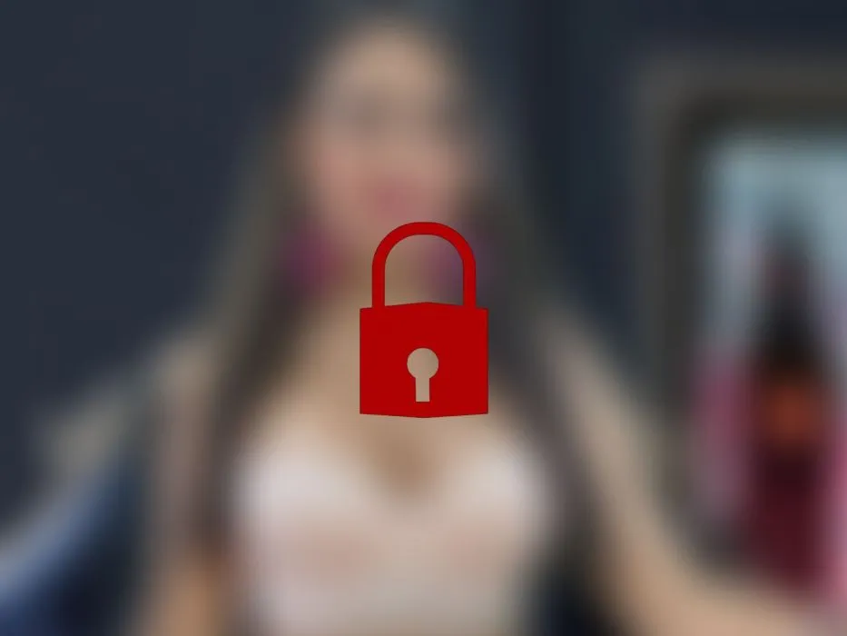 Sami fickt ihren Arsch so heiß