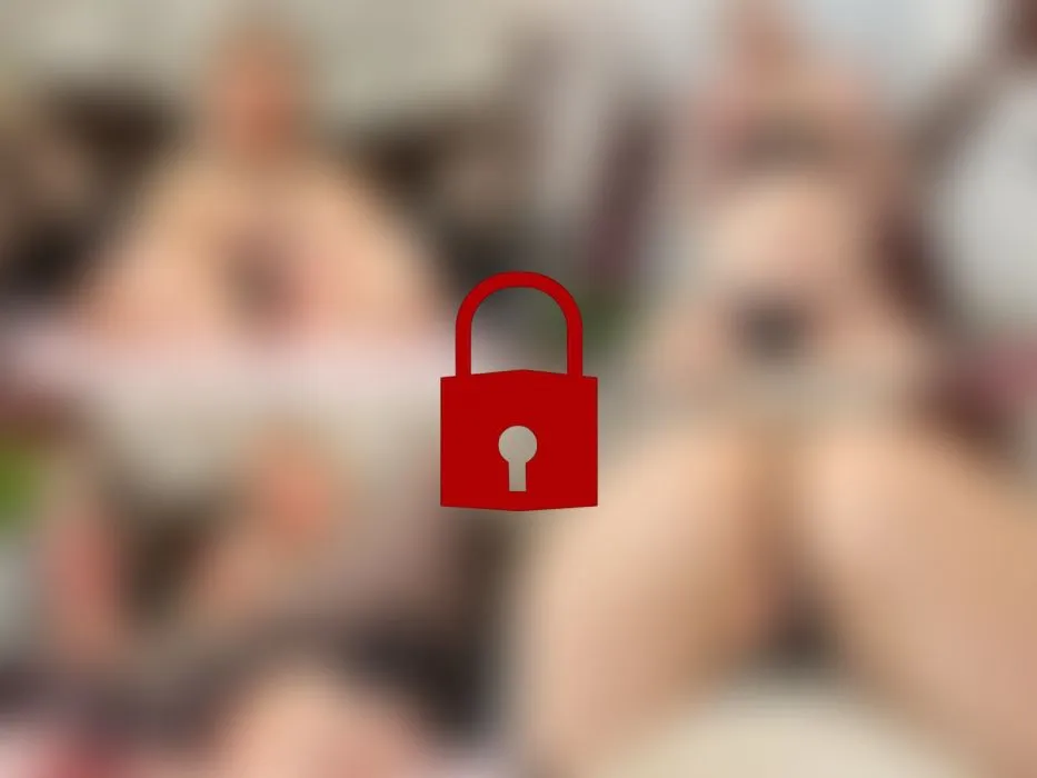 Footjob, Facesitting, Sohlen in schwarzen Strümpfen und Gespräche in ein kristallklares Mikrofon! 💋