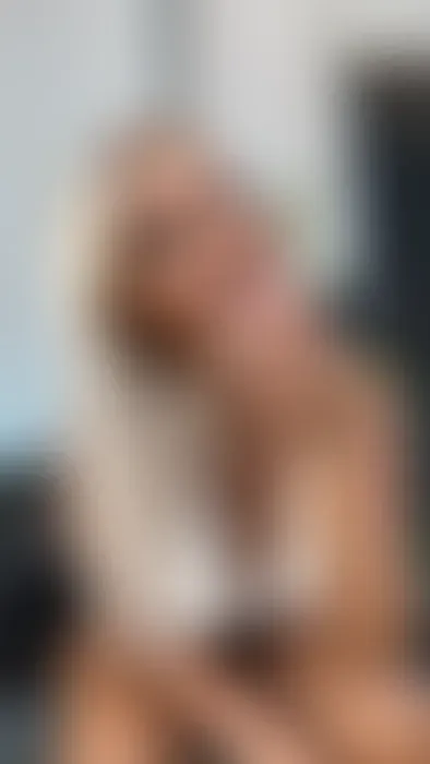 Auf meiner Terasse in der feien Natur mich nackig machen