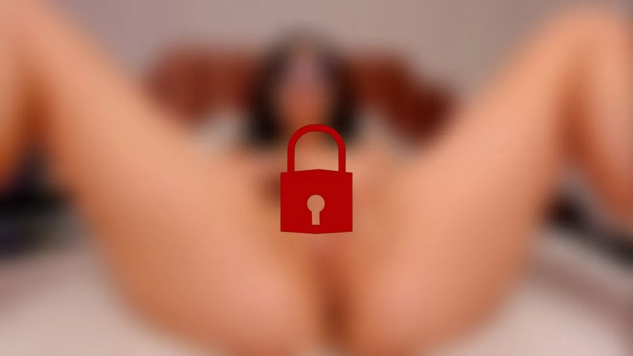 Use that tongue on my wet pussy 