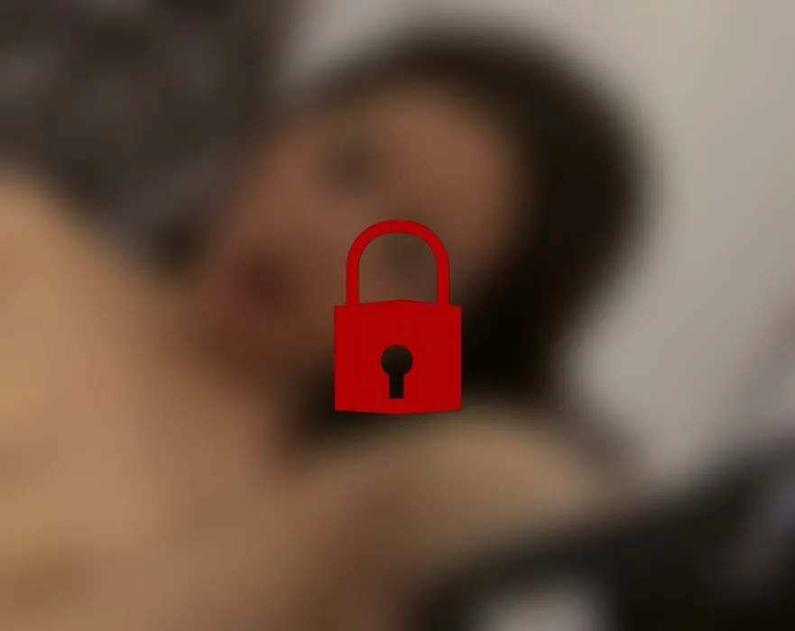 Erstes Mal vor der Kamera masturbiert!!