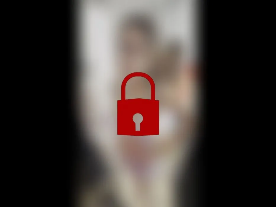 Teen 18 kauft Unterwäsche