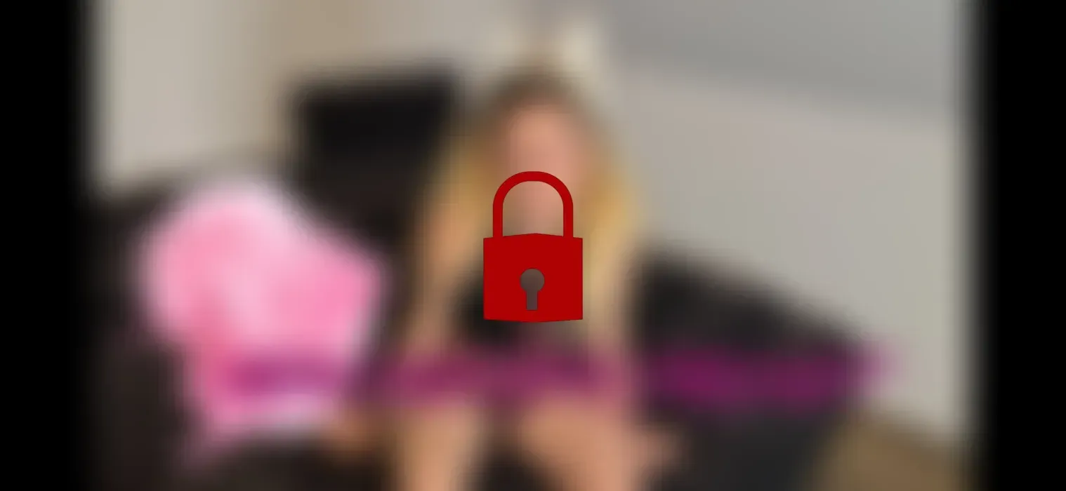 Porn 36 Suck the BIG Dildo 4k Querformat.mp4