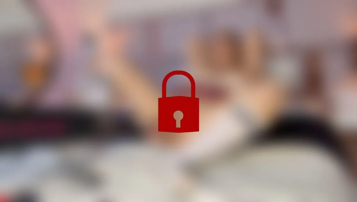 55d387ab-dbfd-4bae-acbf-8b96ccc893eb.mp4