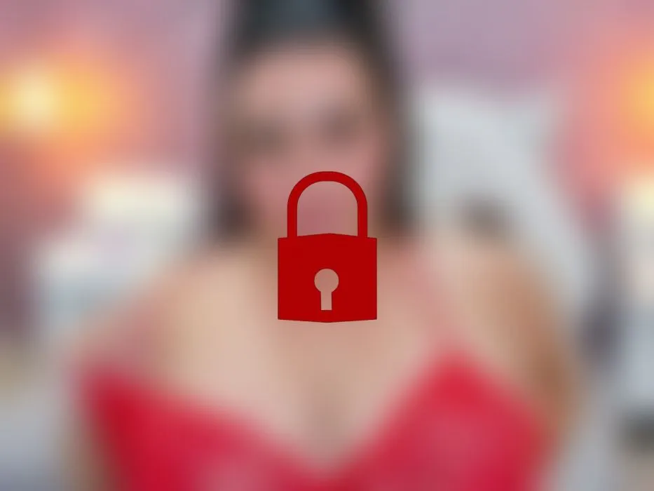 Probiere meine großen Brüste und meinen Hals