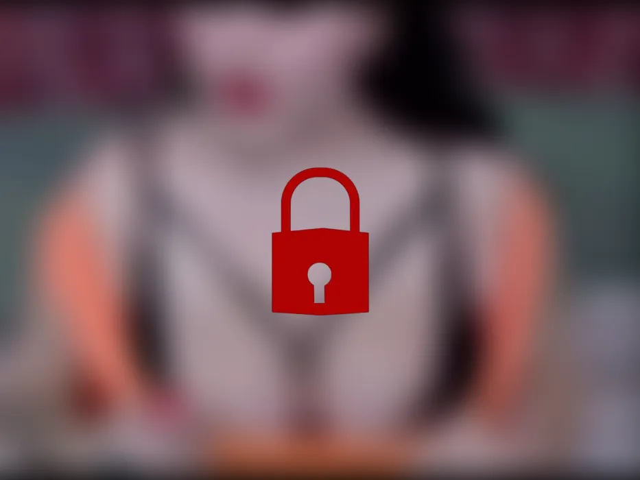 Striptease und spiel mit meiner Muschi