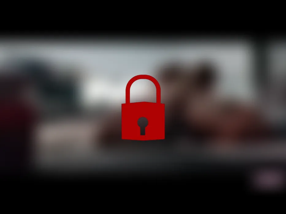 Black Dildo wird abgeritten