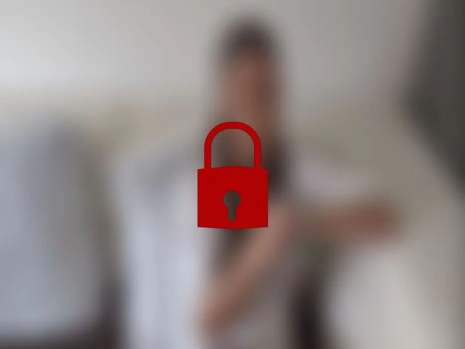 Jennifer zahlt ihre Rechnung (Englisch)