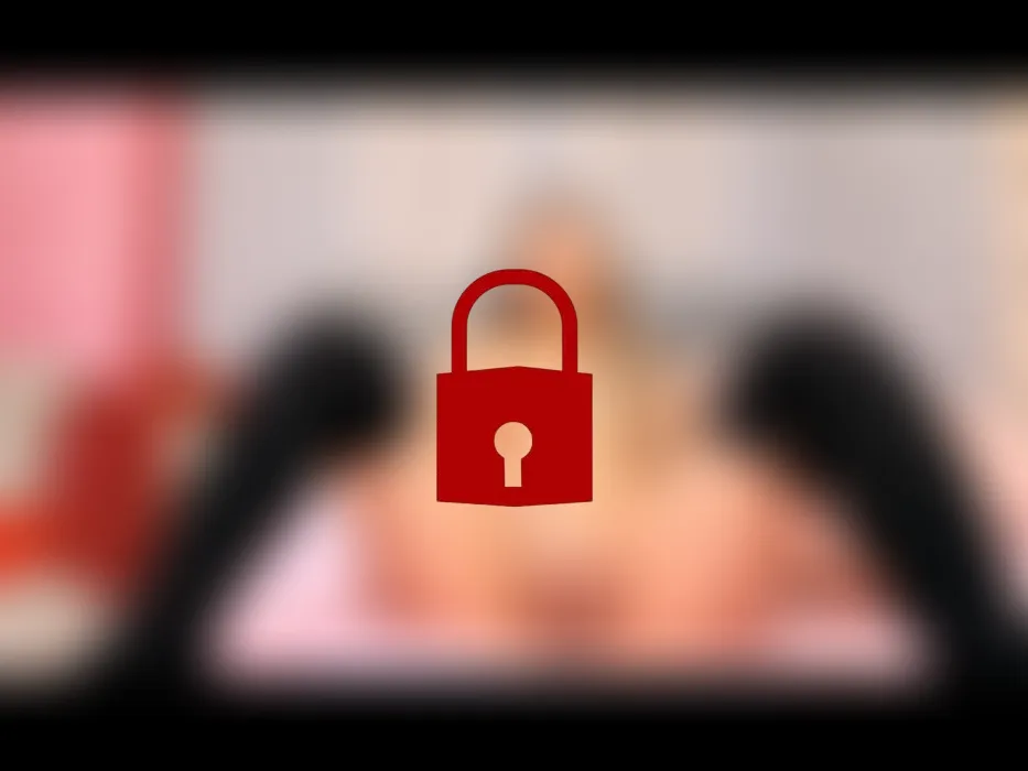 Look at my wet pussy! Hay