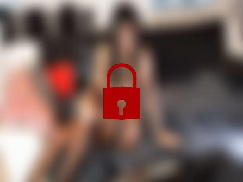Sari's geile Dildoshow