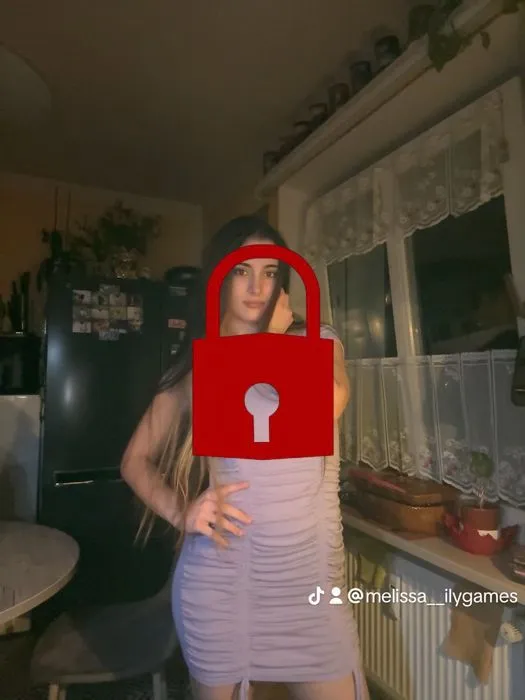 Sexymelli18 Hat Sich Vollspritzen Lassen.MOV