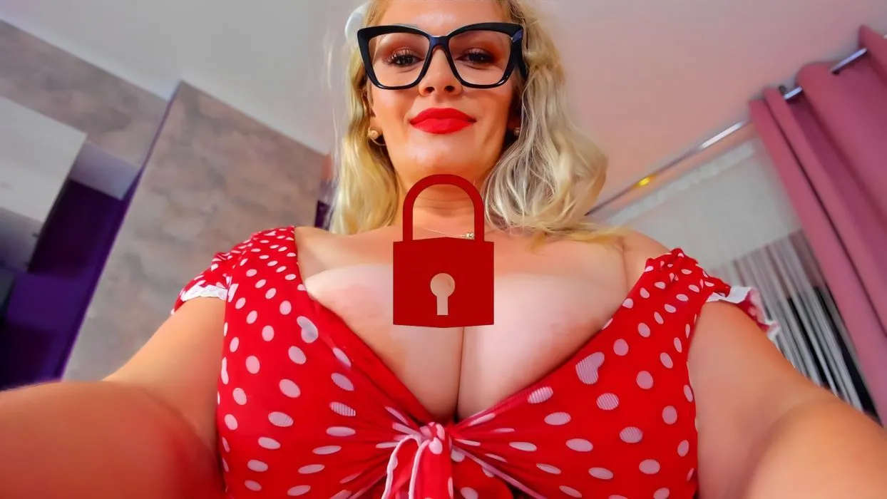 POV-Blowjob und Fick mit großen Titten