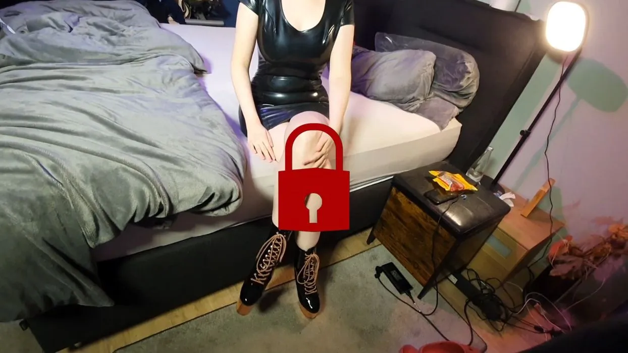 LATEX-Fickbrett* mach mich zur Creampie Fotze