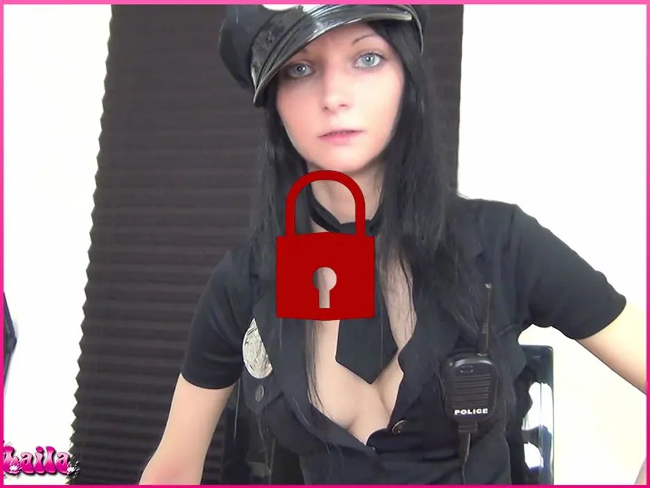 Filthy Cunt Fuck with arrest warrant!