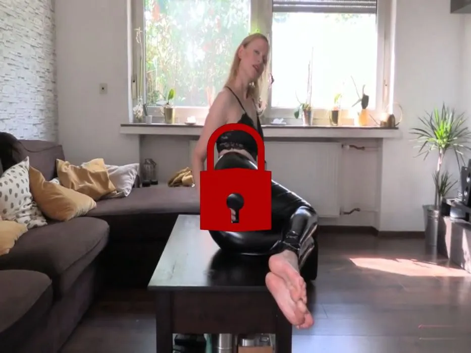 Spritz auf meinen Wetlook Arsch