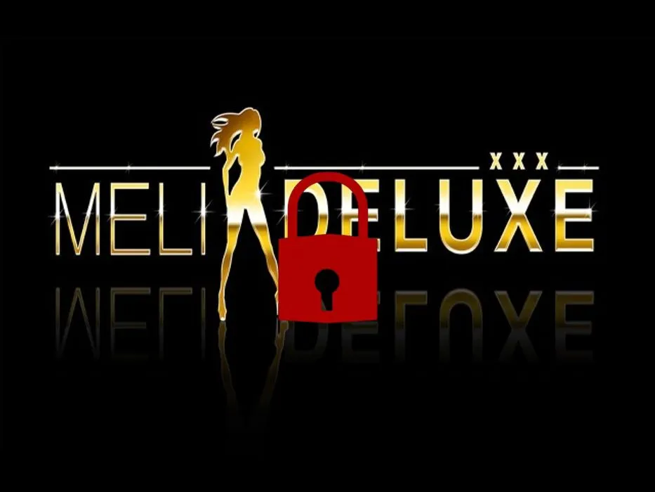 SOLO-ORGASMUS | Fotze mit 25cm Dildo zum Höhepunkt gefickt!