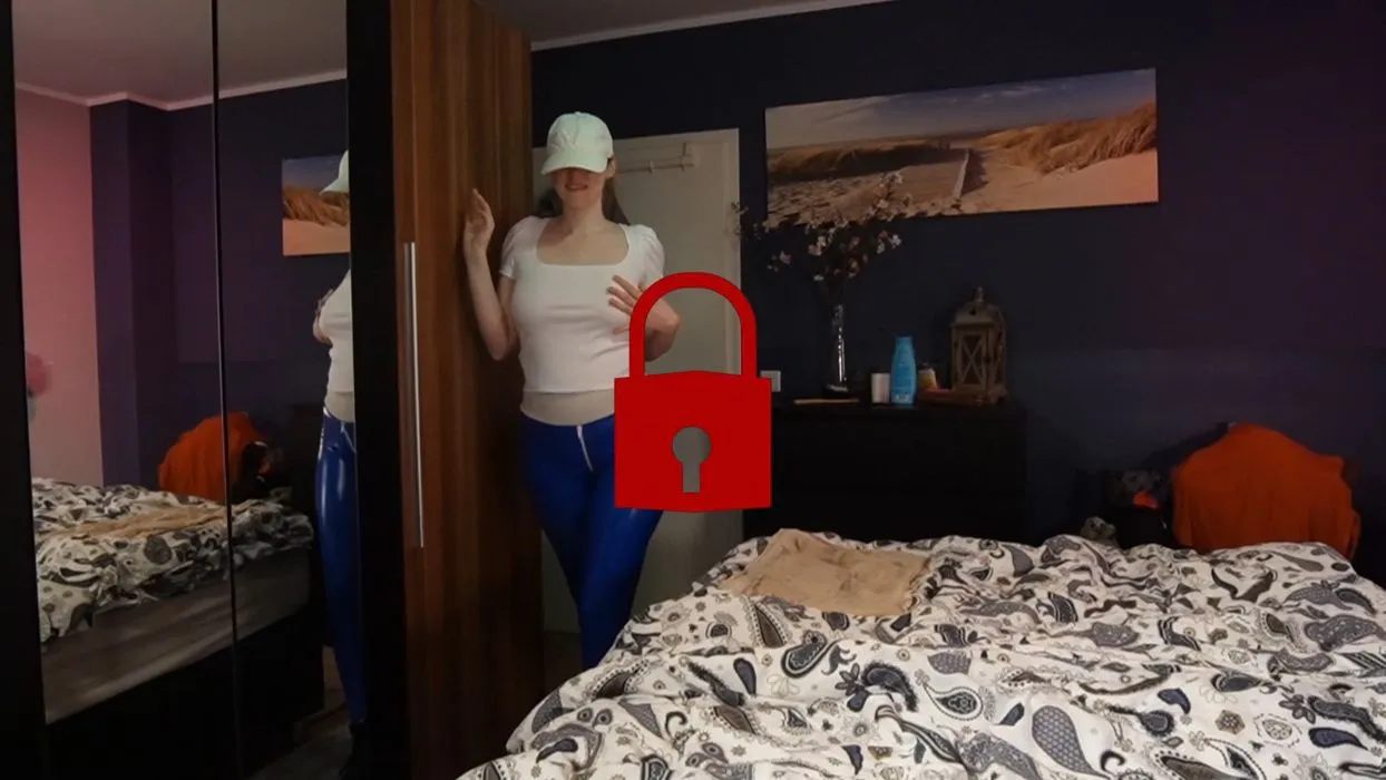 Cutout Leggings Fickdate mit XXL Boots Cumshot